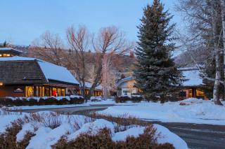 New Village Center - Sun Valley - 9