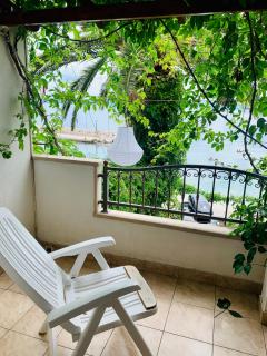 Seafront aparment - 2