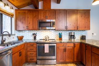 NEW Listing! Northstar Big Springs Home with Private Hot Tub! - Truckee - 2