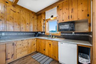 Sea Castle BeachFront Getaway - 2