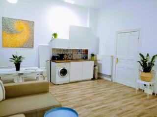Cozy studio in Friedrichshain, 4 quiet guests only - Berlin - 1