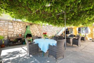 Oldtown 1 - Baška - 9