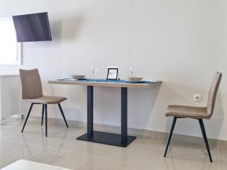 Epipleon Luxury Suites -102- Δωμάτιο 45τμ με βεράντα 35τμ μπροστά στη θάλασσα - Nafpaktos - 3