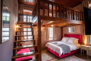 The Old School Boutique Hotel - Sirako - 0