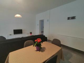 Holiday apartment Dunja - 2