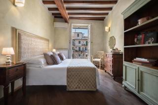 Chiara Five Senses - Florence - 7