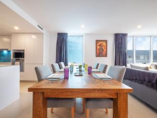 Aqua View 202 Twentynine Canberra Tce Kings beach - 3