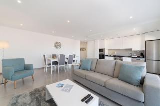Muralha 2 - Holiday Apartments - By SCH - Nazaré - 5