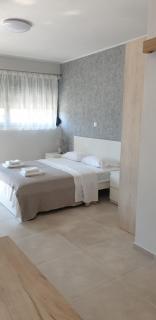 AVR Airport Deluxe Suites 6 AIRPORT FREE SHUTLE - Markopoulo - 5