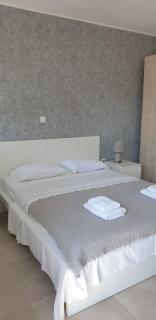 AVR Airport Deluxe Suites 6 AIRPORT FREE SHUTLE - Markopoulo - 3