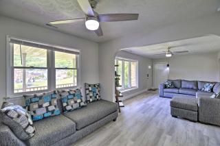 Bluefield Retreat with Pool Table Near Parks! - 6