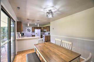 Bluefield Retreat with Pool Table Near Parks! - Bluefield - 1