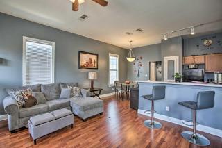 NOLA Home 2 Blocks to Streetcar, Cafes and Bars - New Orleans - 6