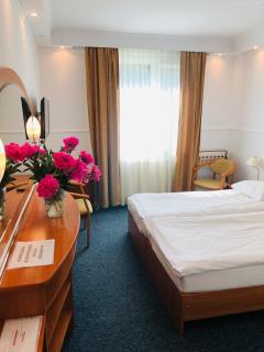 Hotel Taurus - Święta Lipka - 4