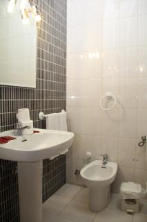 Venceslau Wine Boutique Hostel - Vila do Conde - 9