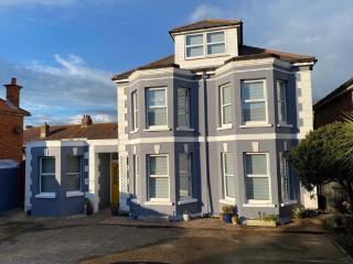 Penhale Holiday Flats - Eastbourne - 0