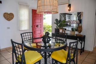 Palm Cove - 10 Thira, Santorini, best view over Thompsons Beach - 2