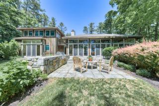 The Lodge at Seapoint Beach - 6