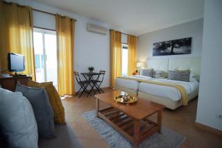 Oasis Beach Apartments - Luz - 7