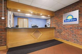 Days Inn by Wyndham Sevenoaks Clacket Lane - 8