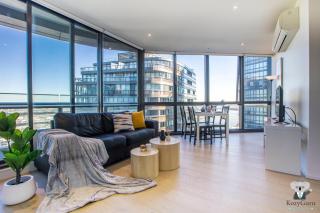 KOZYGURU DOCKLANDS HIGH LEVEL WATERVIEW 1BED POOL VDO883-2009 - 2