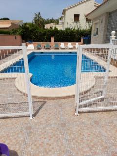 CHALET MUY CERCA DE LA PLAYA CON PISCINA PRIVADA - Orihuela Costa - 6