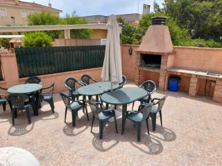 CHALET MUY CERCA DE LA PLAYA CON PISCINA PRIVADA - Orihuela Costa - 1