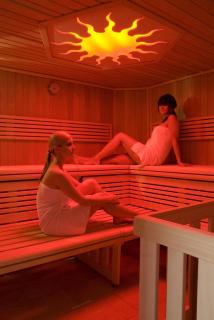 Matchpoint Hotel - 5