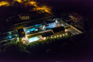 Beautiful villa Markulin with private pool near Pula - Šišan - 9