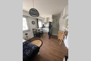 Le 13 du temple - plein coeur centre ville, résidence privée, 5mn gare Sncf, WIFI et Netflix - Niort - 4