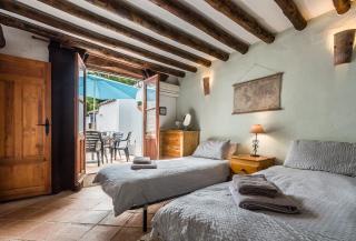 Casa Mundo - 16th century traditional white village house with pool - 6
