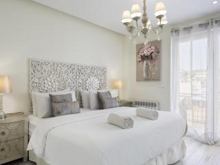 Sitges Spaces Mediterranean Apartments 5 Bedrooms, 4 Bathrooms, 75M2 Terrace, Centre Sitges- Sleeps 11 - Sitges - 3