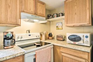 Cozy House with Huge Yard about 16 Mi to Fort Bragg - 3