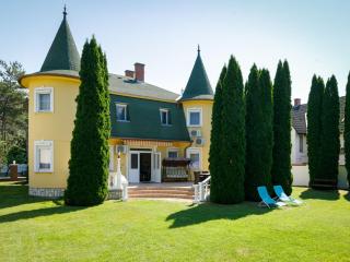 Villa Big Thuja by Interhome - Balatonföldvár - 0