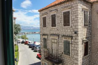 Modern apt in the stone house in the very center - 7
