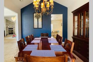 Private mountain retreat with pool and mini-golf - Oakhurst - 3