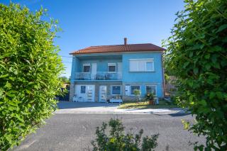 Kékház Vendégház - 0