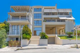 Couple's Getaway , Modern Amenities & Sophisticated Style - Città di Rodi - 3