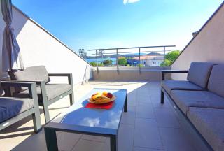 Apartments Ella - Šibenik - 8