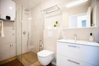 Beach Paradise 5 Stars Apartments - Nin - 2
