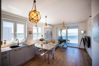 Beach Paradise 5 Stars Apartments - Nin - 0