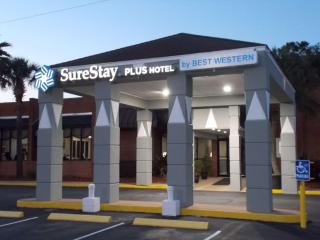 SureStay Plus Hotel by Best Western St Marys Cumberland - Saint Marys - 0