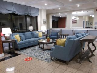 SureStay Plus Hotel by Best Western St Marys Cumberland - Saint Marys - 8