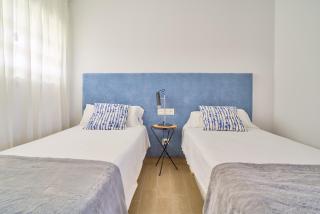 weforyou Med One J - Fuengirola - 1