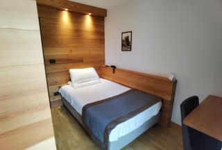 Hotel Croux - 2