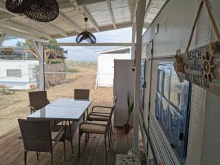SEA CARAVAN ON THE BEACH - 5