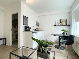 Day Dream Townhall Square Apartments - 4