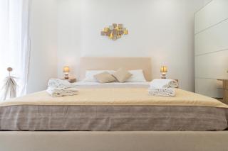 Lighthouse Apartment - 1