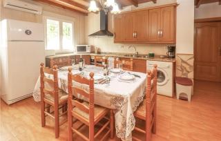 3 Bedroom Gorgeous Home In Montefrio - Montefrío - 7