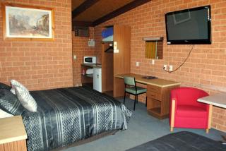 Alexandra Motor Inn - 3